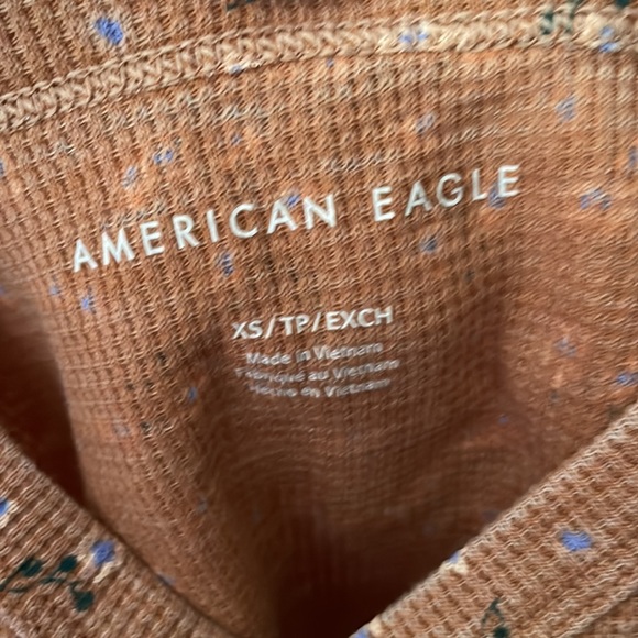 American Eagle Cropped Tanktop Ditsy Floral - Picture 3 of 5